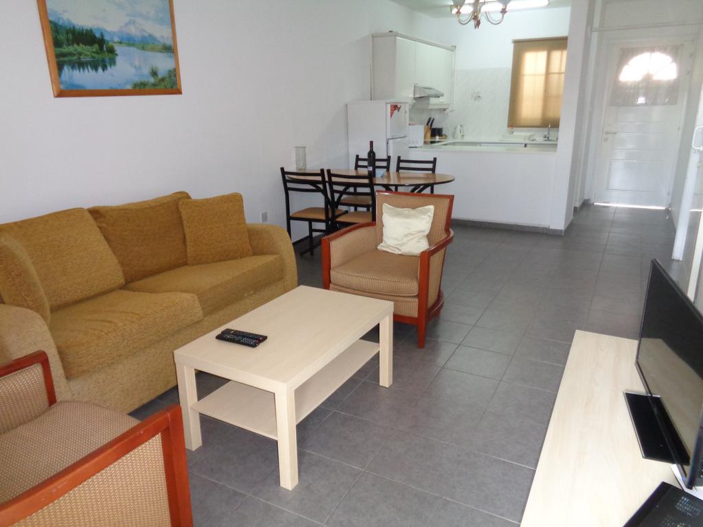 דירות לימסול Santa Barbara Complex מראה חיצוני תמונה